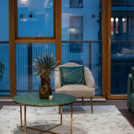 Cosy 2 Bed Hackney Apartment Sleeps 8 Londen Buitenkant foto