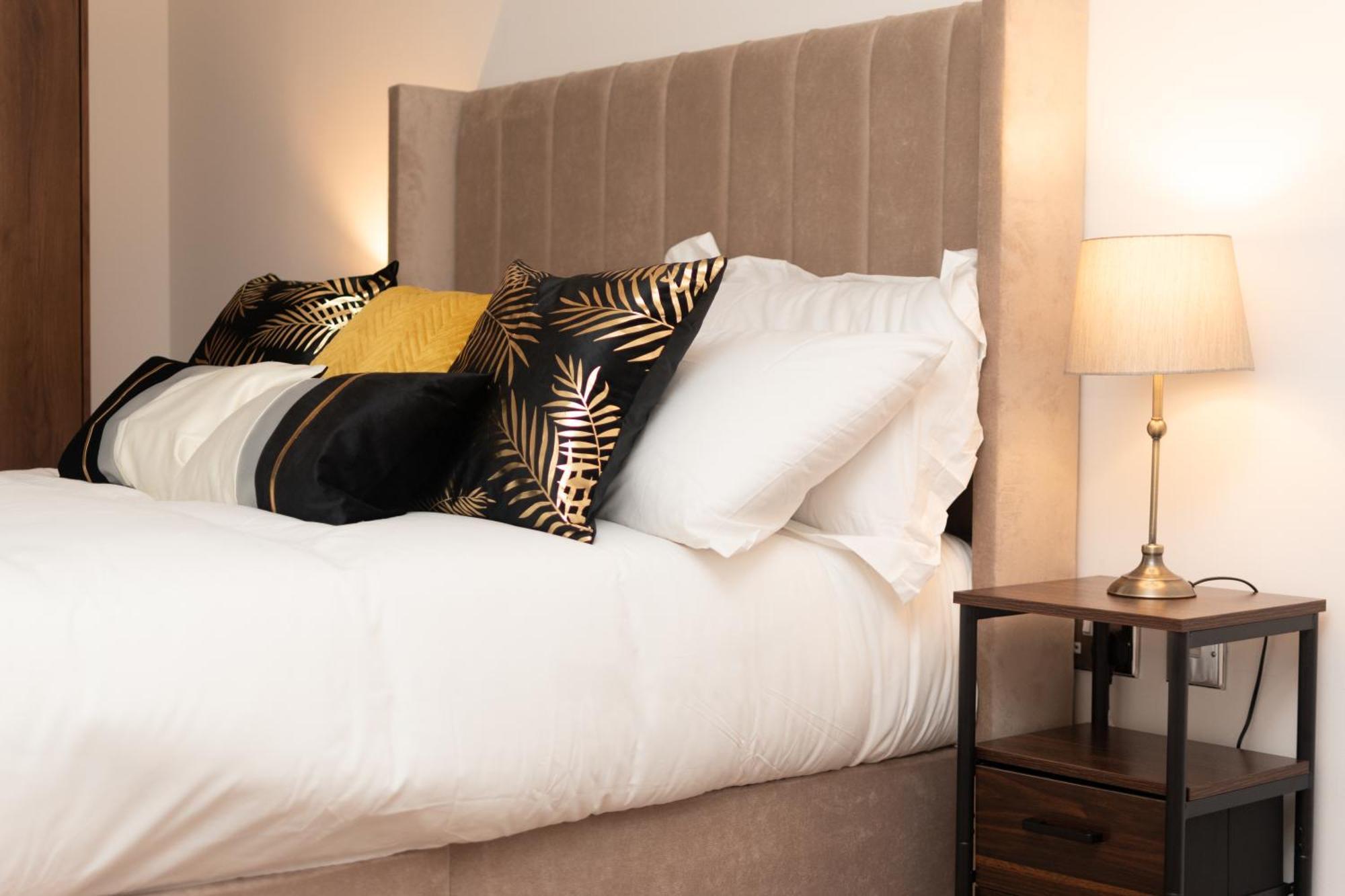 Cosy 2 Bed Hackney Sleeps 8 Апартаменты *